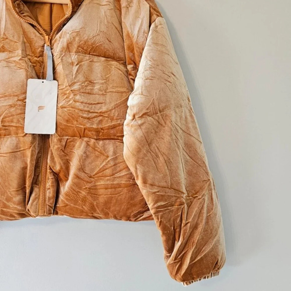 Fabletics Wander Velour Cropped Puffer Women's Jacket In Light Honey Size Small. - Picture 8 of 16
